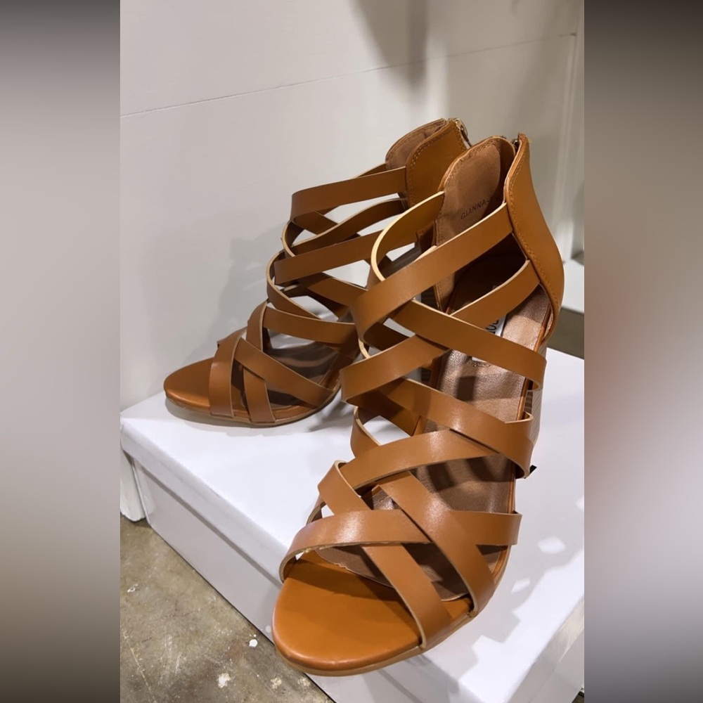 Cape Cod Strap Heels in Camel